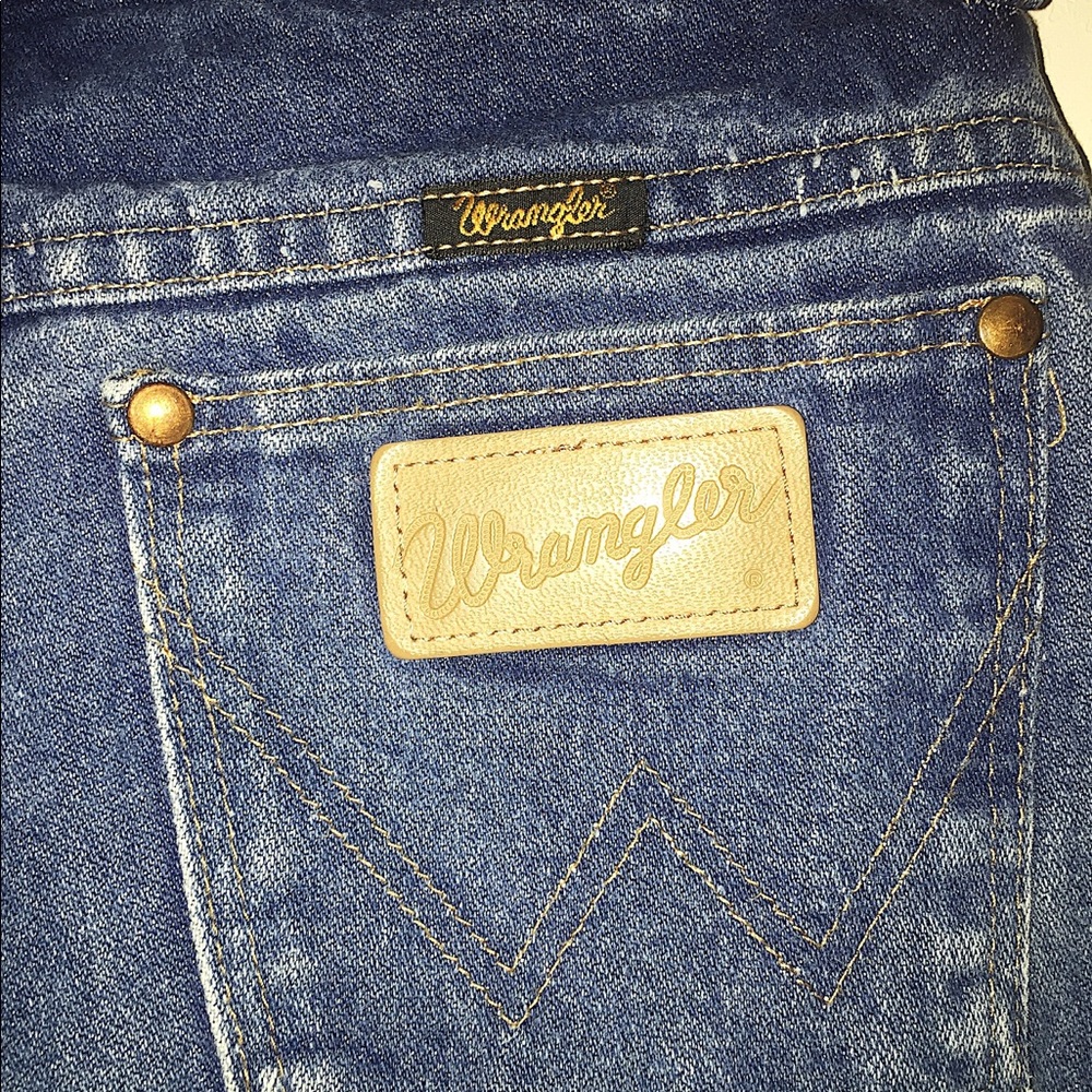 Color washed wrangler jeans size 14 Regular
